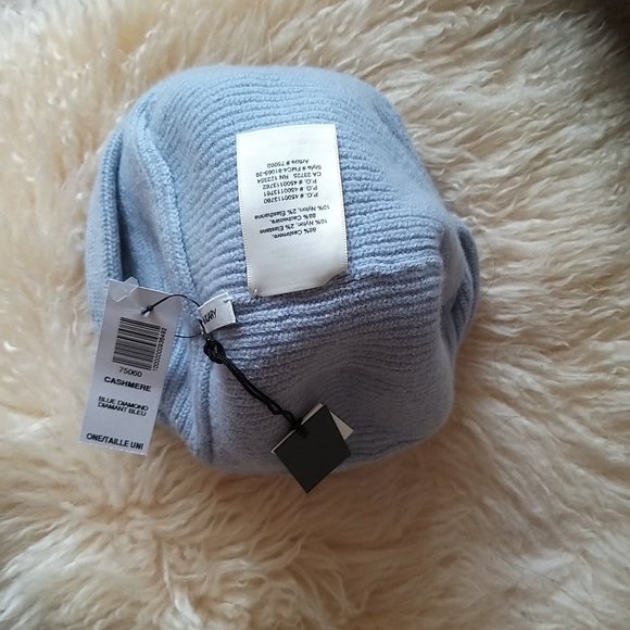 Aritiza Auxiliary Beanie 88% Cashmere in Light Blue - NWTags - Picture 13 of 16